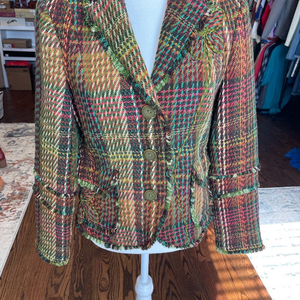 tre jolie blazer, fun multi color print, embroidered, size 6